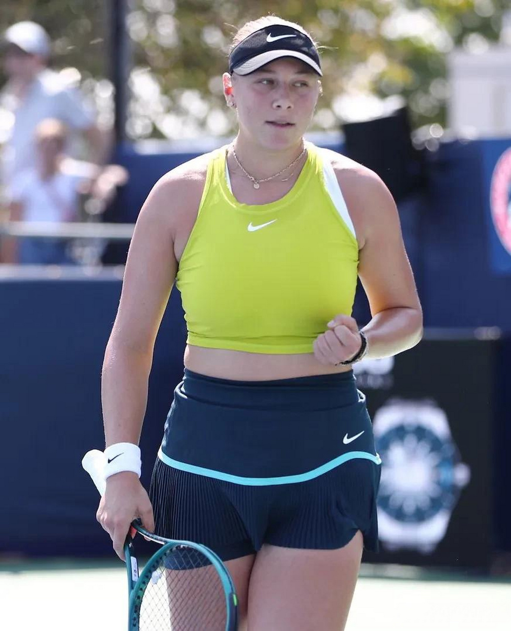 [天下足球]曼城不敌阿斯顿维拉 遭遇三连败.