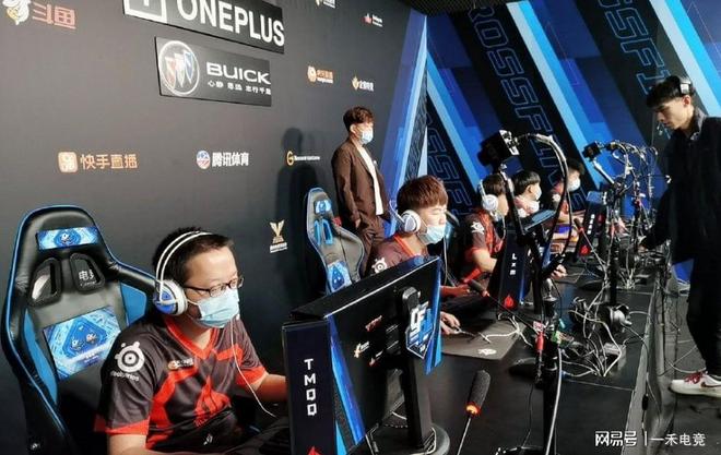 教练的关注 教练的关注