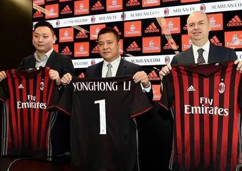 迎来一名即 迎来一名即