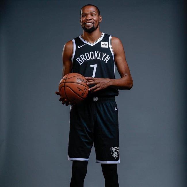 曲线与相对 曲线与相对